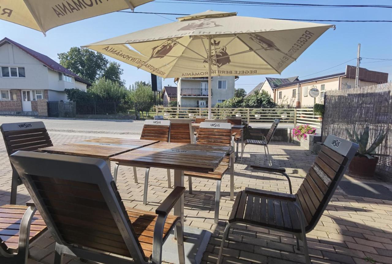 Pensiunea Prestige House Curtea de Argeş Eksteriør bilde