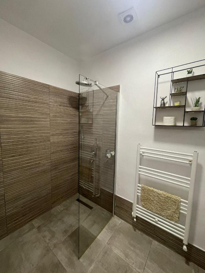 Pensiunea Prestige House Curtea de Argeş Eksteriør bilde