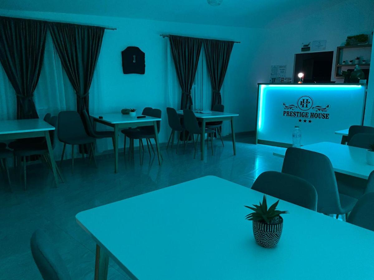 Pensiunea Prestige House Curtea de Argeş Eksteriør bilde