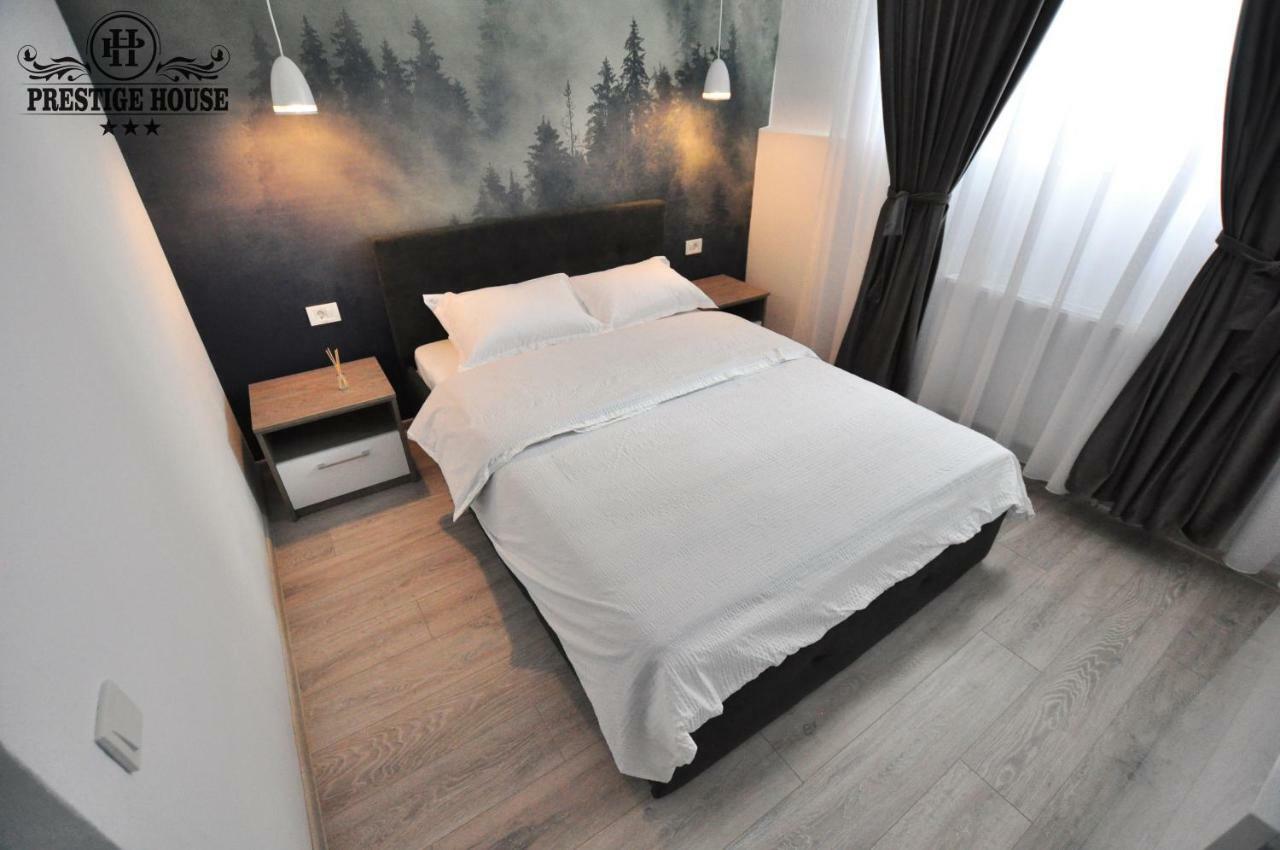 Pensiunea Prestige House Curtea de Argeş Eksteriør bilde